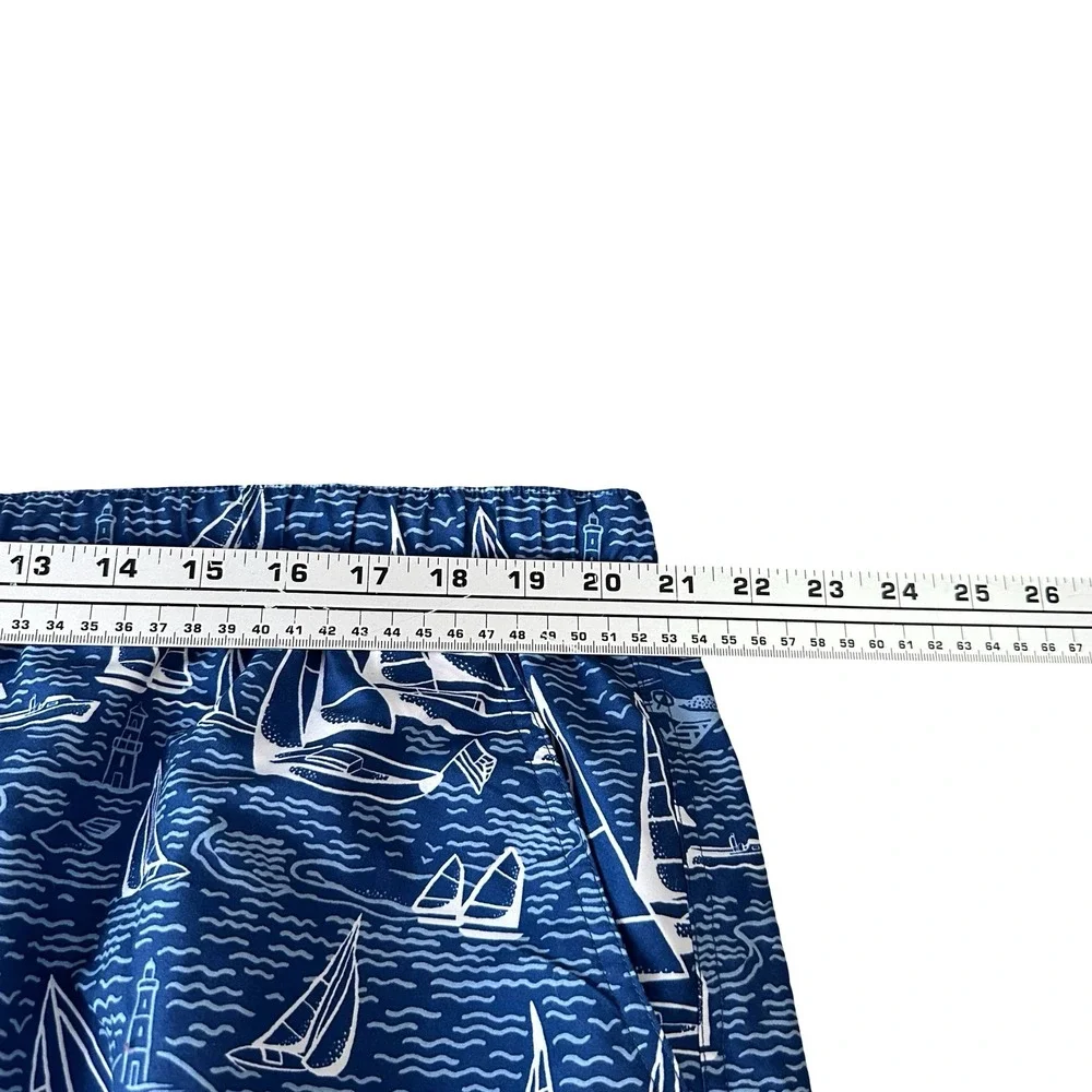Vineyard Vines Mens 2XL Swim Trunks Navy Blue Sailboat Lighthouse Nautical Print